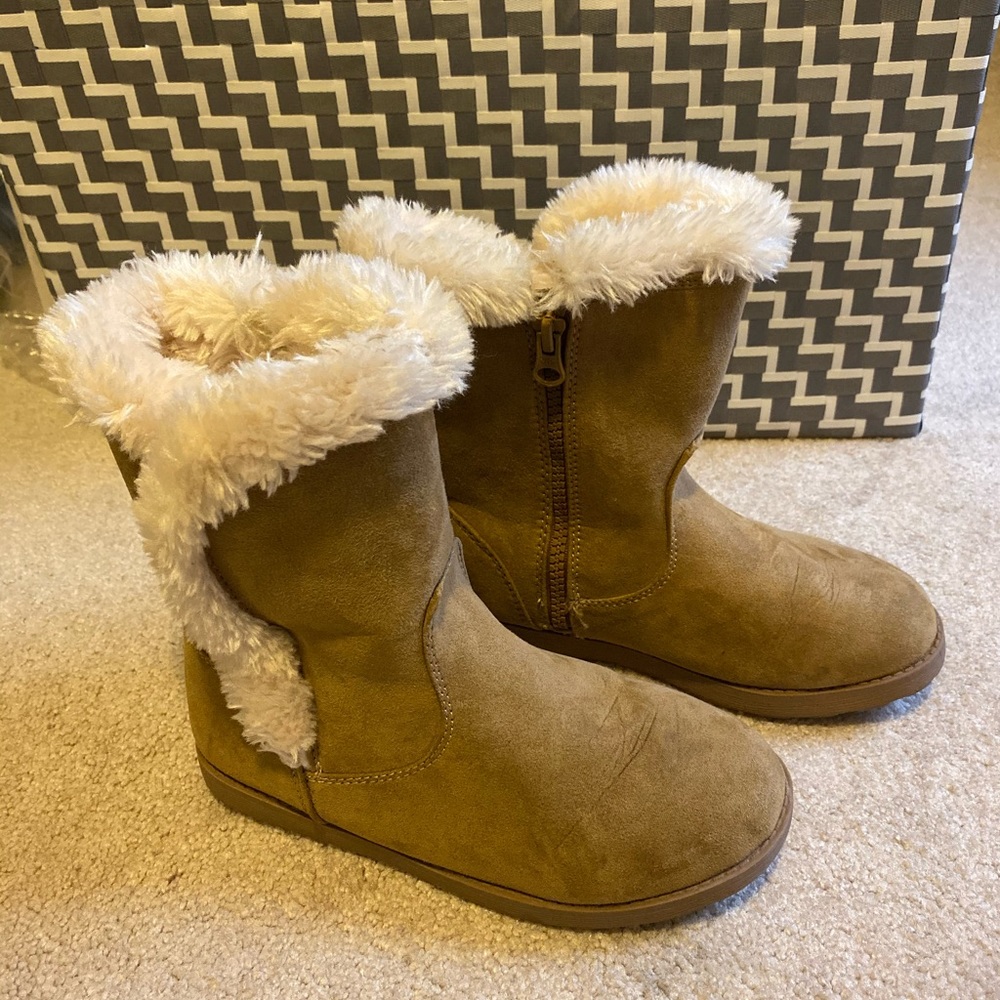 Girls Cat & Jack Boots 🥾